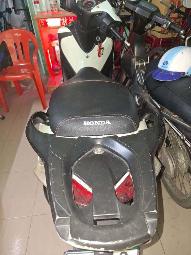 Xe nhà dư dùng cần bán chính chủ xe SH Ý 150 /2008. Mua bán Xe máy tại Quận 5 Tp Hồ Chí Minh được đăng bởi Hoang gia hình 1