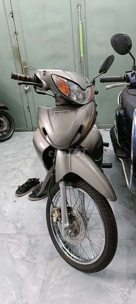 Honda Future 1 zin đẹp, máy êm chạy nhẹ lợi xăng