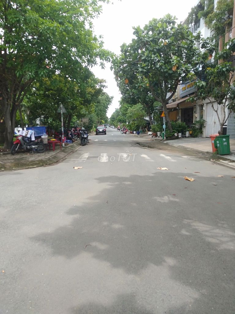 Bán đất mặt tiền Kênh Tham Lương, phường 14 Gò Vấp
