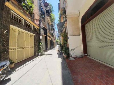 Bán đất tặng nhà Quang Trung Hà Đông,ô tô vào đất,20m ra phố. Mua bán đất tại Quận Hà Đông Hà Nội được đăng bởi Phú Lê
