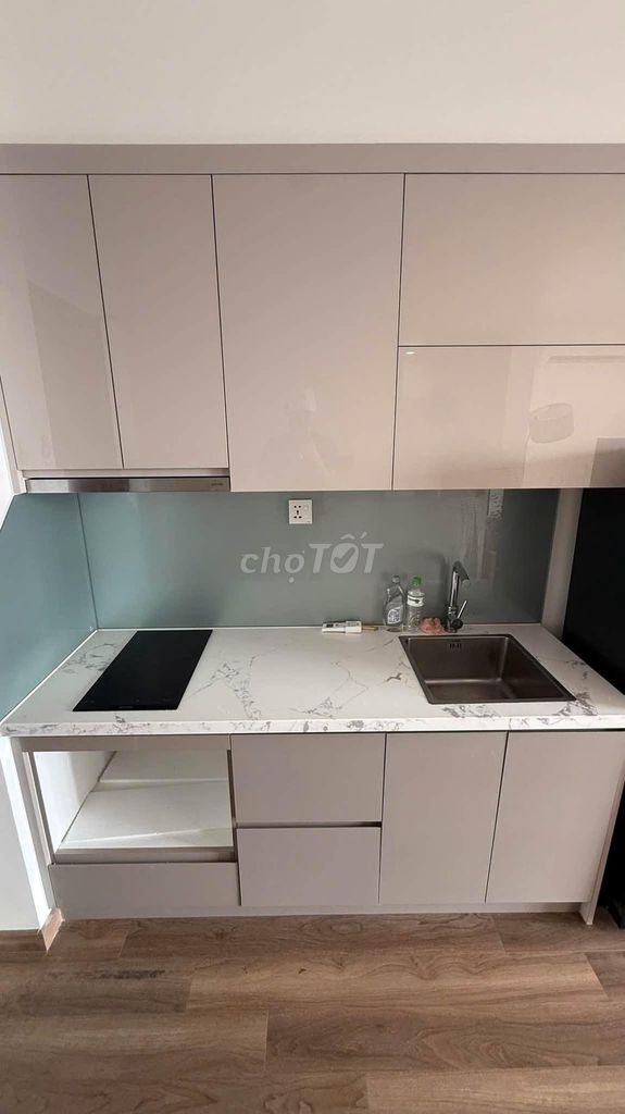 Студия The Zurich, полный вид на Коралловое озеро, новый интерьер всего 6,8 тыс.