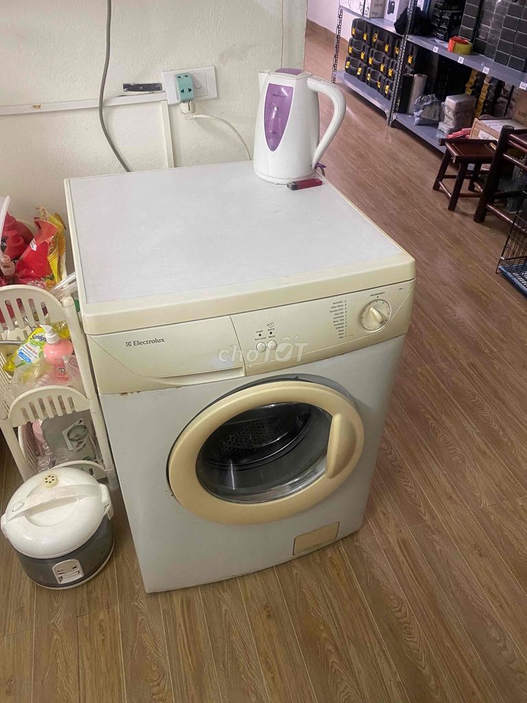 máy giặt electrolux 9kg , nhà mua máy mới to hơn