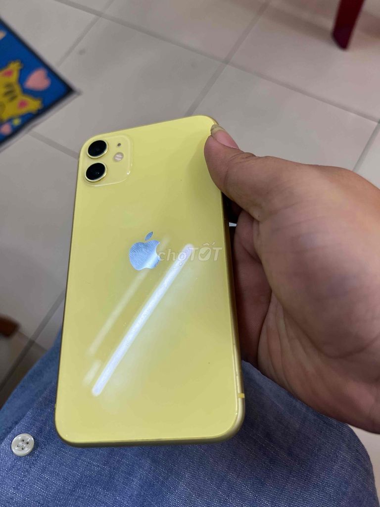 Apple iPhone 11 64GB Vàng pin 72%. Mua bán Điện thoại tại Huyện Hóc Môn Tp Hồ Chí Minh được đăng bởi Dũng hình 1