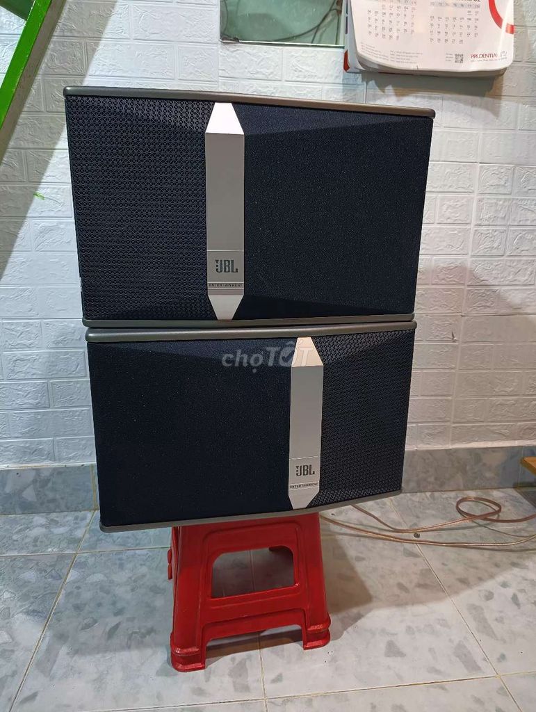 Thanh lý cặp loa karaoke JBL Ki510 công suất 700W