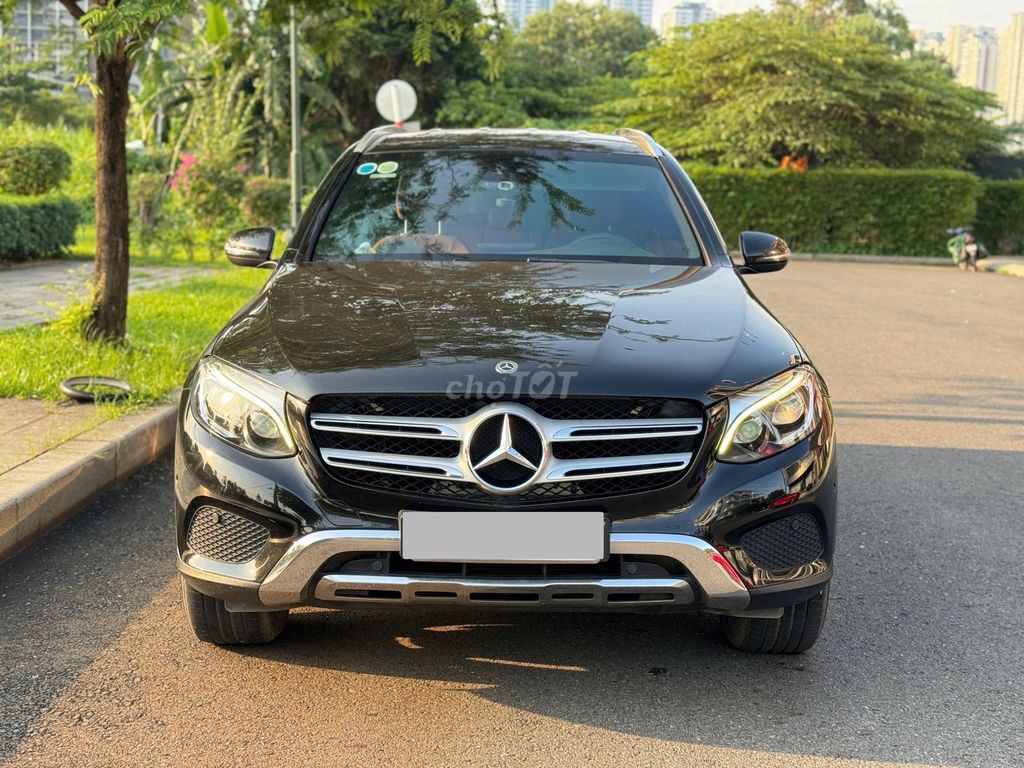 Mercedes Benz GLC250 4MATIC 2018 - 53000 km. Mua bán Ô tô tại Quận Gò Vấp Tp Hồ Chí Minh được đăng bởi ĐỨC XE LƯỚT hình 1
