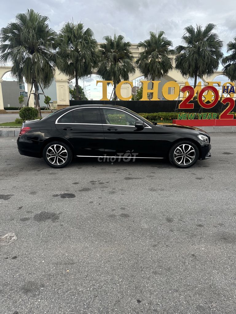 Mercedes Benz C Class 2016 C200 - 100000 km. Mua bán Ô tô tại Thị xã Kinh Môn Hải Dương được đăng bởi Tương Cao hình 3