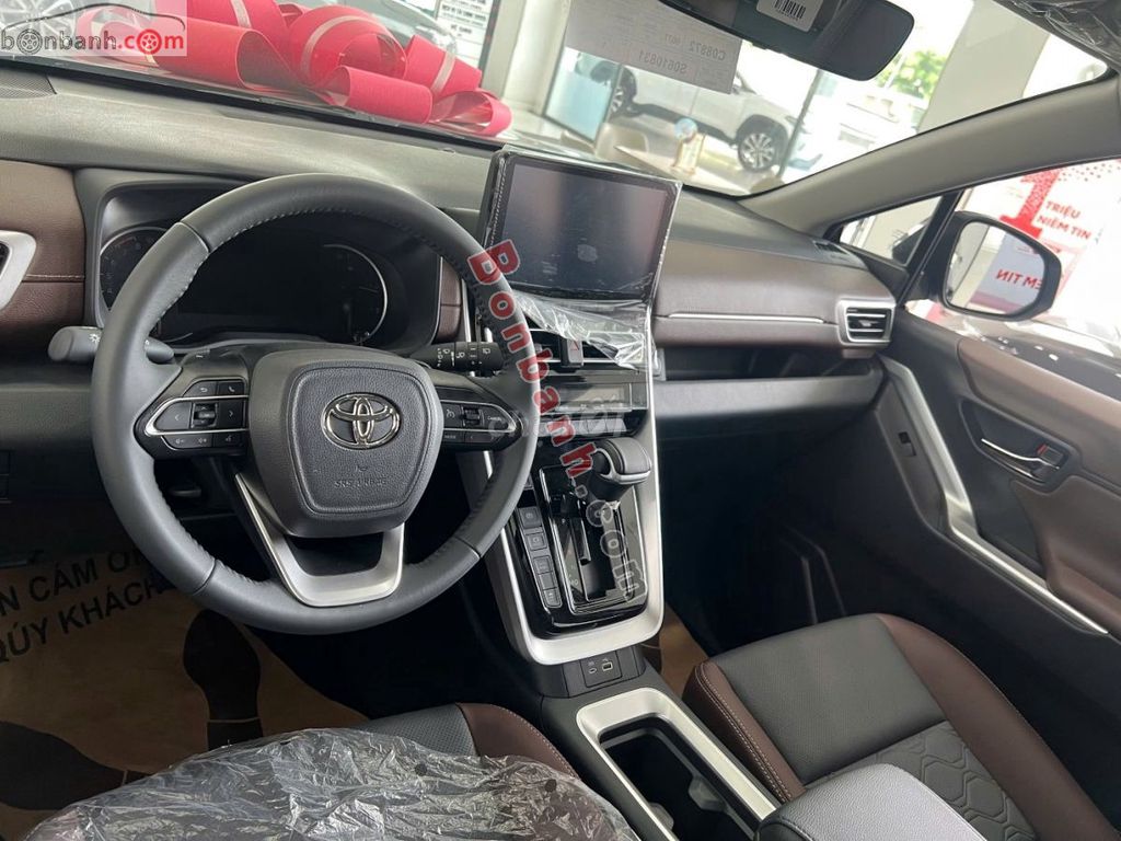 Innova cross - 2.0 2025 -  Hỗ trợ trả góp đến 85%. Mua bán Ô tô tại Thành phố Thủ Đức Tp Hồ Chí Minh được đăng bởi Thảo Ly Suối Tiên Ford hình 4