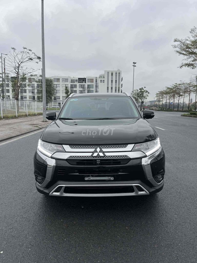 Mitsubishi Outlander 2021 2.0 CVT - 65000 km. Mua bán Ô tô tại Quận Hoàng Mai Hà Nội được đăng bởi Vu Hung autu hình 1