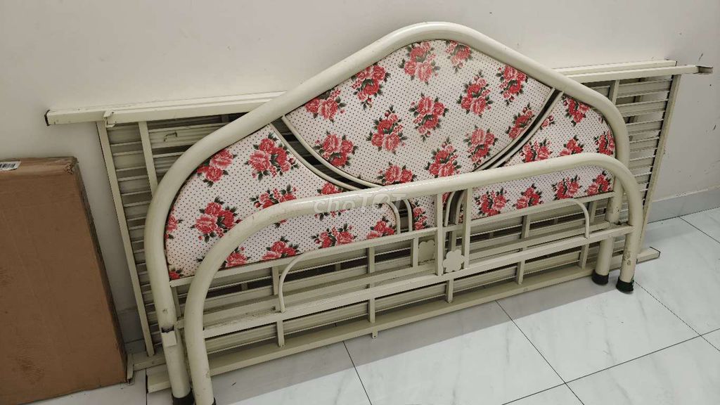 Giường sắt lắp ráp, tặng nệm cao 30cm. Mua bán Giường, chăn ga gối nệm tại Quận Bình Tân Tp Hồ Chí Minh được đăng bởi A Thành hình 1