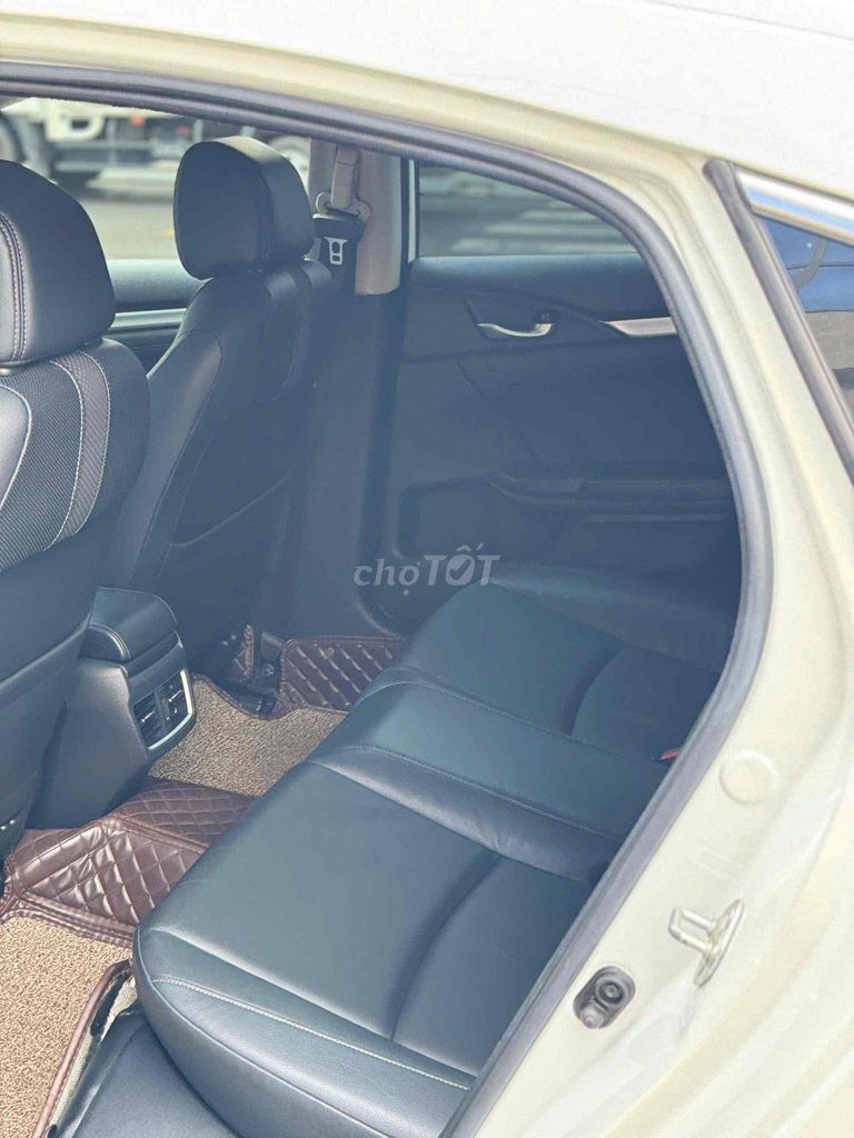Honda Civic 2019 G 1.8 AT - 60000 km. Mua bán Ô tô tại Huyện Trảng Bom Đồng Nai được đăng bởi Cường hình 6