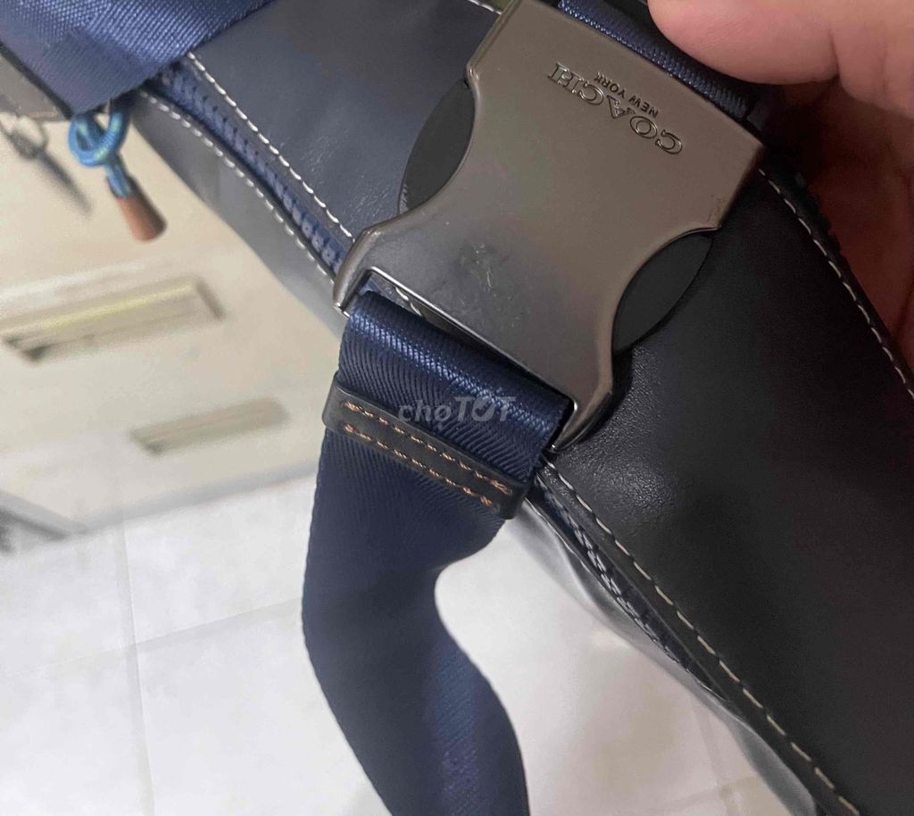 Túi đeo chéo Coach Rivington. Mua bán Túi xách tại Thành phố Thủ Đức Tp Hồ Chí Minh được đăng bởi Huy Mập hình 2