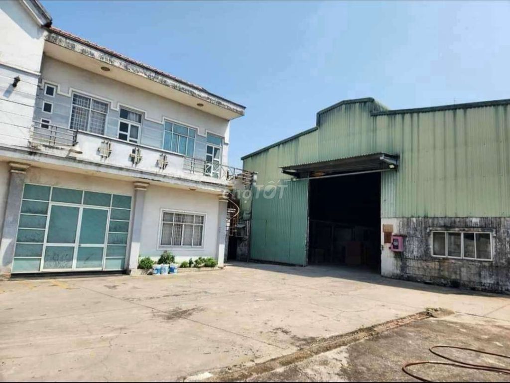 Bán nhà xưởng Thuận An 1257m² PCCC tự động hoàn công ,đường container