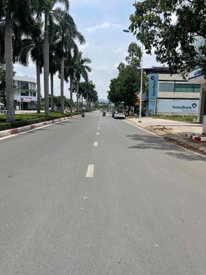 mặt tiền GS01 đoạn Nguyễn An Ninh giá 14,5 tỷ dt 93,8m2. Mua bán đất tại Thành phố Dĩ An Bình Dương được đăng bởi chín