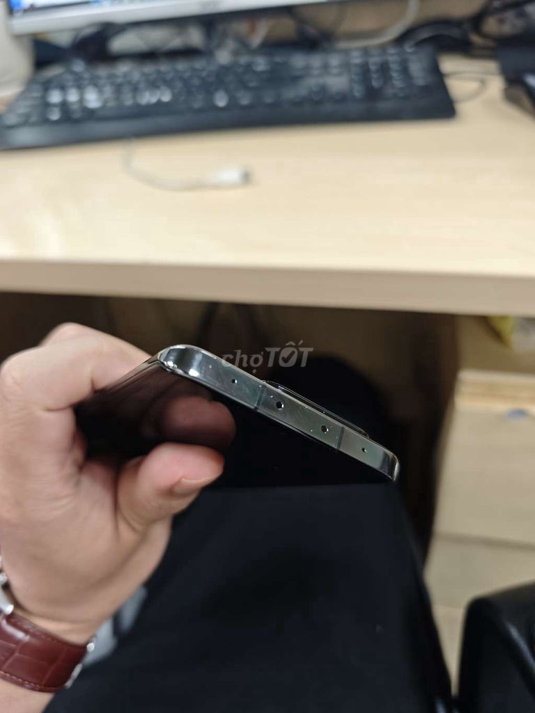 Xiaomi 13 pro bản 12/512 ngoại hình đẹp.full tv. Mua bán Điện thoại tại Quận Đống Đa Hà Nội được đăng bởi Bùi Thường hình 4