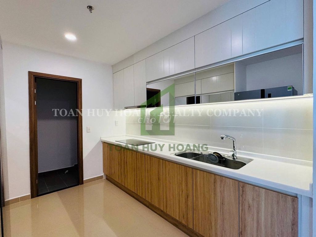 Extra-spacious 2-bedroom apartment in Blooming tower — photo 11