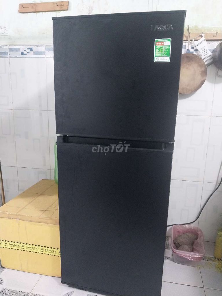 Tủ lạnh Aqua 130 lít Đã dùng 3 tháng. Mua bán Tủ lạnh tại Thị xã Tân Uyên Bình Dương được đăng bởi Nguyễn Trường kha hình 1