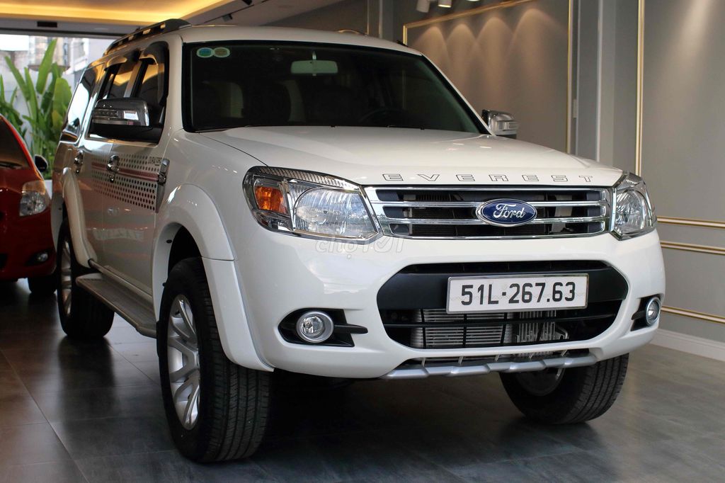 Ford Everest 2013 Limited 4x2 - 82000 km cực mới