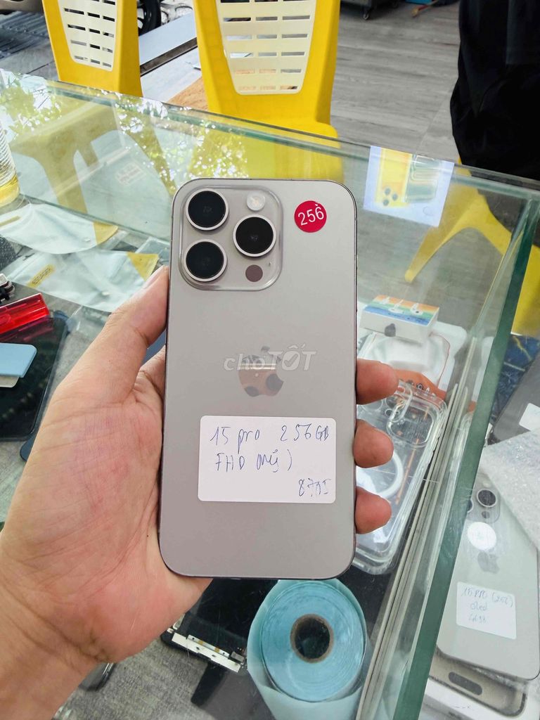 Apple iPhone 15 Pro 256GB Xám 13 triệu. Mua bán Điện thoại tại Quận Hải Châu Đà Nẵng được đăng bởi Hoàng Táo 273 Nguyễn Hoàng Đà Nẵng hình 1