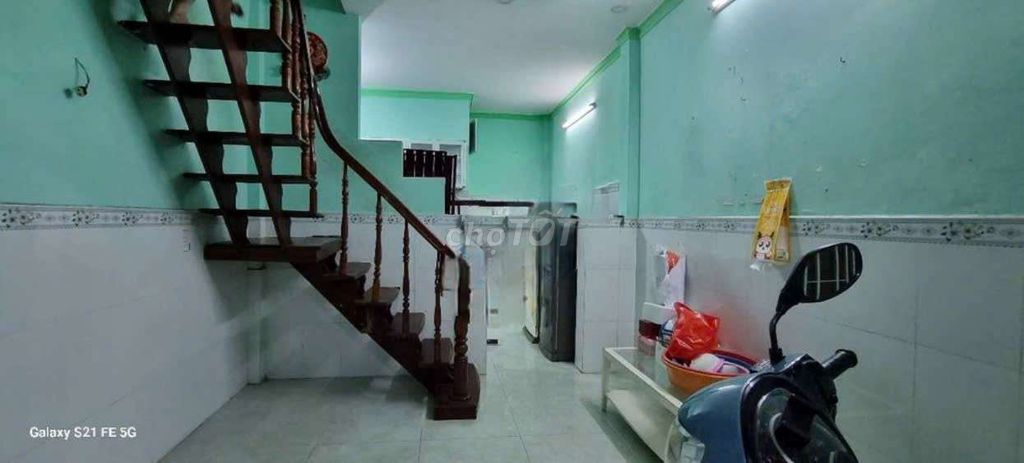 Аренда · 1 комн. · 33 м² · Quận 3, ул. Trần Văn Đang