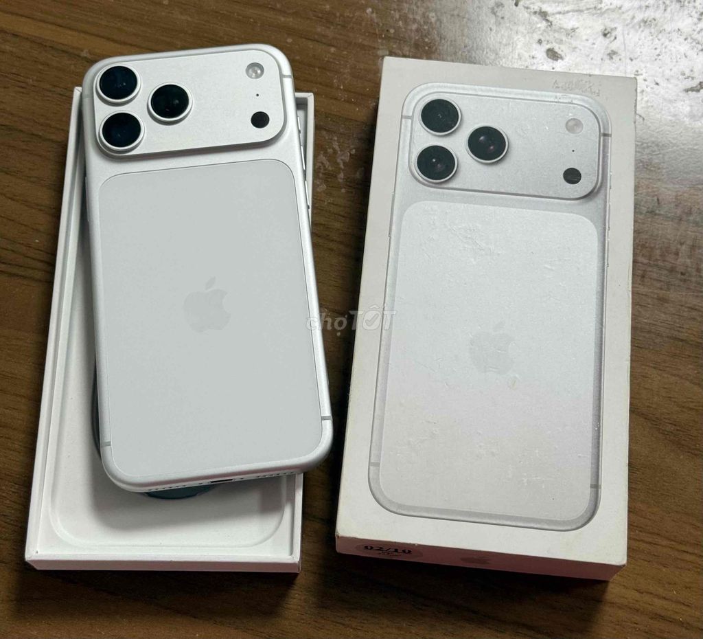 iPhone 17 Pro Max 2TB Bạc Đã sử dụng. Mua bán Điện thoại tại Quận Cầu Giấy Hà Nội được đăng bởi TRẢ GÓP DUYỆT HỒ SƠ hình 1
