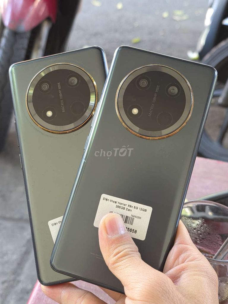 Honor X9C 5G 256GB VN 2sim nguyên zin đẹp. Mua bán Điện thoại tại Quận 10 Tp Hồ Chí Minh được đăng bởi Đăng Khôi store hình 1