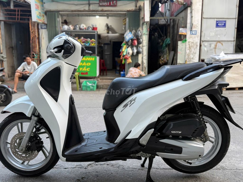 SH 2019, máy 125Fi, phanh ABS, máy nguyên, biển Hn. Mua bán Xe máy tại Quận Nam Từ Liêm Hà Nội được đăng bởi Thảo hình 4