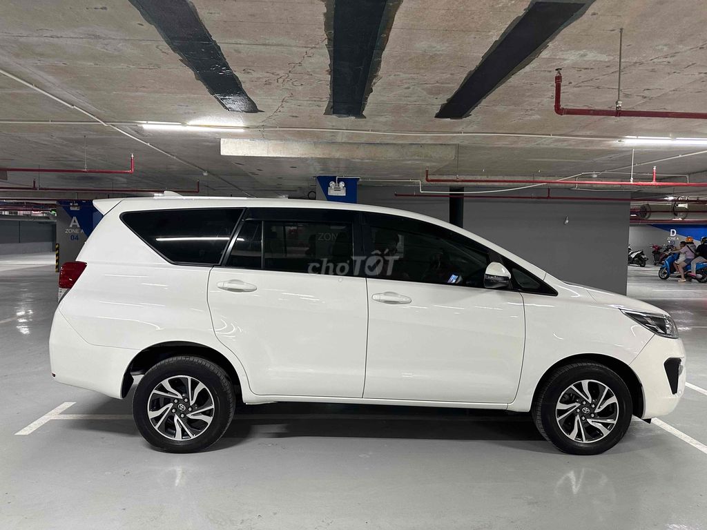 Toyota Innova 2020 MT mẫu 2021