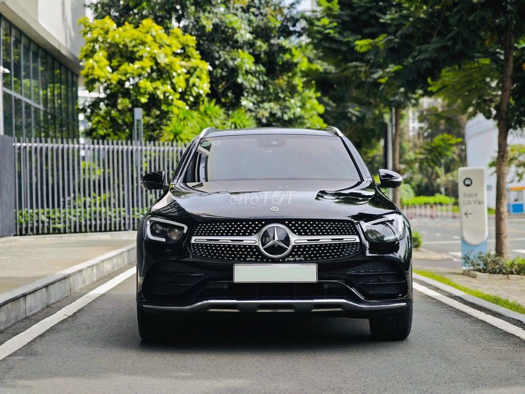 🔺MERCEDES GLC 300 4MATIC V1 MODEL 2023 ĐEN/NÂU. Mua bán Ô tô tại Quận 7 Tp Hồ Chí Minh được đăng bởi Tung hình 2