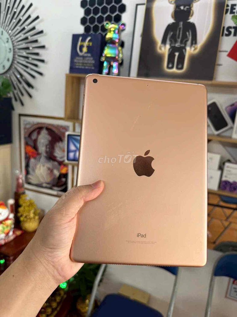 Apple iPad Gen 6 32GB Vàng hồng. Mua bán Máy tính bảng tại Thành phố Thủ Đức Tp Hồ Chí Minh được đăng bởi Đối Lập mobile hình 1