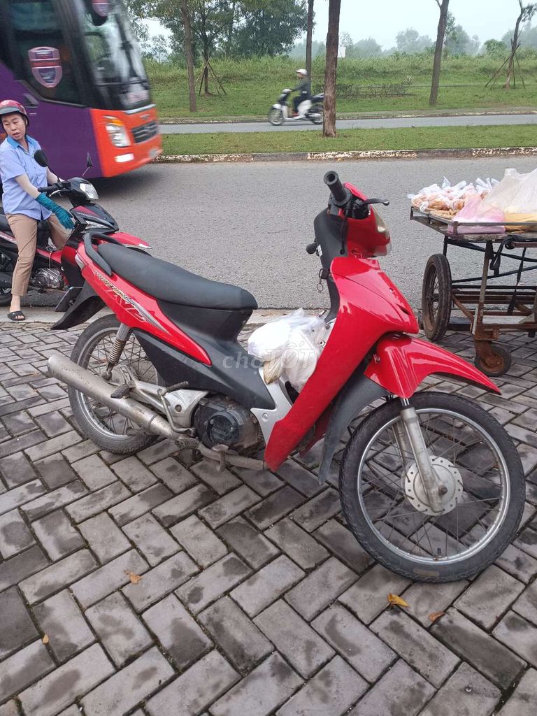 Con nhỏ em đủ tuổi ko dùng nữa nên bán. Mua bán Xe máy tại Thị xã Bến Cát Bình Dương được đăng bởi Lý Việt hình 2