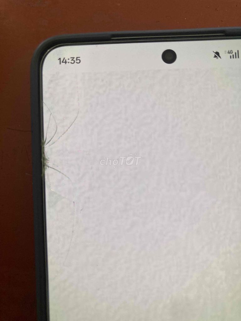Realme Neo 7 Nứt kính, viền xước. Mua bán Điện thoại tại Huyện Nghĩa Hưng Nam Định được đăng bởi Tuan vu hình 1