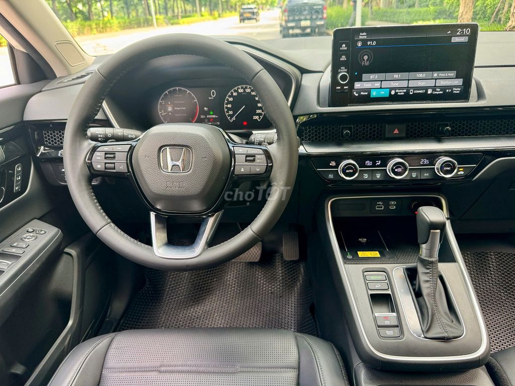 Honda CR V 2025 L - 10800 km. Mua bán Ô tô tại Quận Cầu Giấy Hà Nội được đăng bởi Hùng Eco Auto hình 10