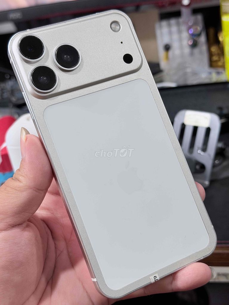 Xsm lên vỏ 17prm màn zin pin 100% bán có gl bù trừ. Mua bán Điện thoại tại Thành phố Biên Hòa Đồng Nai được đăng bởi HUNG  hình 1