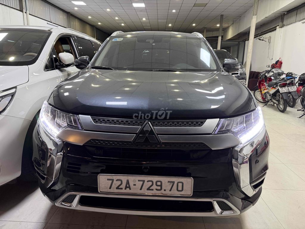 Mitsubishi Outlander 2024 Premium 2.0 CVT - 20000. Mua bán Ô tô tại Quận 12 Tp Hồ Chí Minh được đăng bởi A Quý hình 2