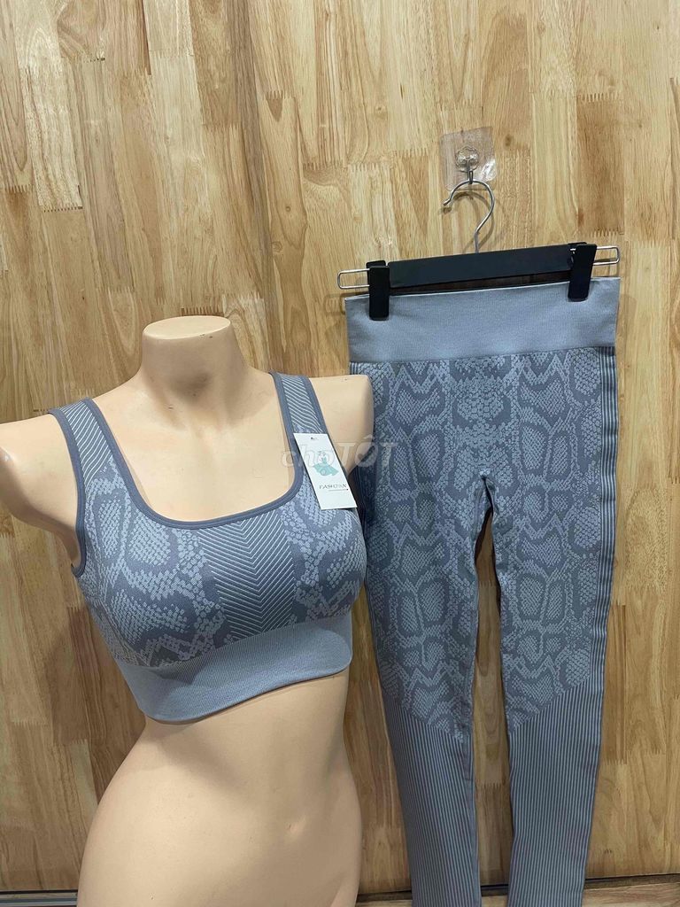 Quần tập gym nữ size S Xanh lá mới. Mua bán Quần áo tại Quận Hoàn Kiếm Hà Nội được đăng bởi Nguyễn lan hình 1