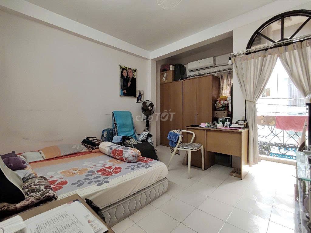 NHÀ PHONG THUỶ TỐT- 654 Lạc Long Quân- 66m2 -7,21 tỷ- xe 7 chỗ ngủ nhà. Mua bán nhà ở tại Quận Tân Bình Tp Hồ Chí Minh được đăng bởi San Phạm Văn hình 4