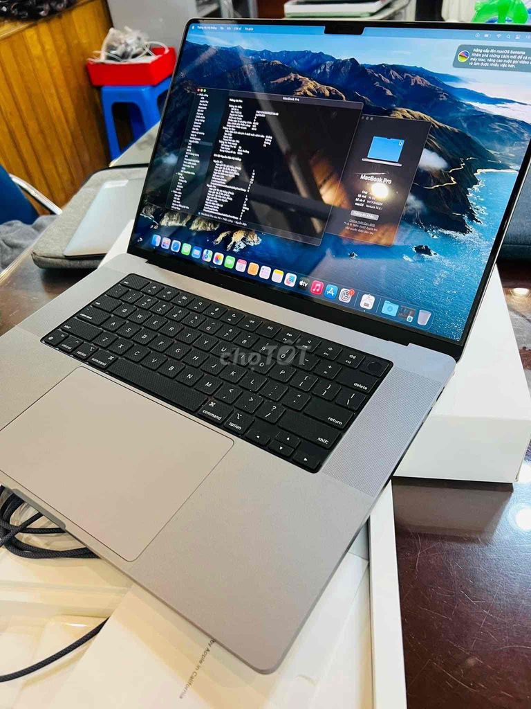 Macbook pro M1 16 inch ram 16 ổ 512 hàng Việt Nam!