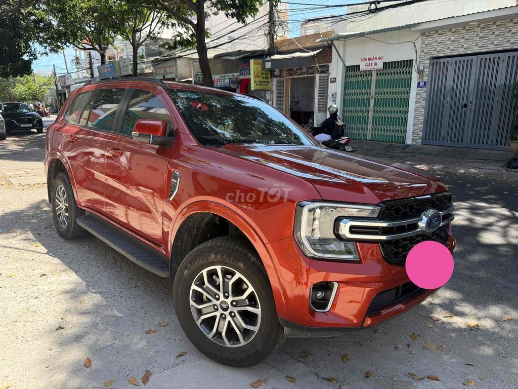 Ford Everest Ambiente 2023 - hơn 4 vạn - giá đẹp