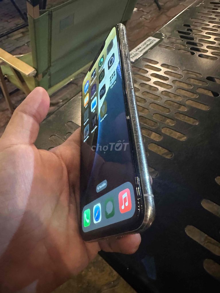 iPhone XS Màn zin full zin thay cục pin 100%. Mua bán Điện thoại tại Huyện Hóc Môn Tp Hồ Chí Minh được đăng bởi Thanh Bùi hình 1