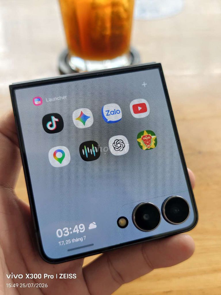 Samsung Z Flip 7 256GB Đen 99%. Mua bán Điện thoại tại Quận Ninh Kiều Cần Thơ được đăng bởi Nhựt hình 1
