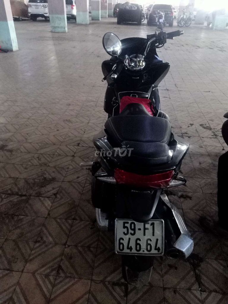 chính chủ bán xe PCX. Mua bán Xe máy tại Quận Gò Vấp Tp Hồ Chí Minh được đăng bởi Vương Minh Châu hình 1