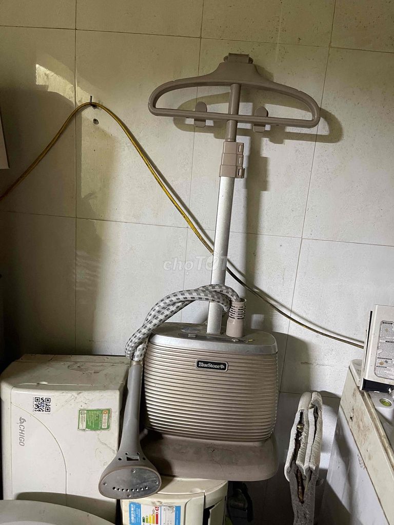 Bàn ủi hơi nước BlueStone Nâu. Mua bán Nội thất, đồ gia dụng khác tại Quận Ba Đình Hà Nội được đăng bởi Tố Uyên hình 1