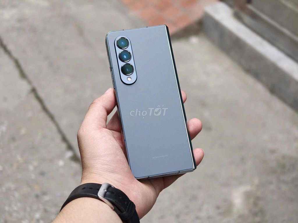 Samsung Galaxy Z Fold 4 1TB Xám Chính Hãng. Mua bán Điện thoại tại Quận Hoàng Mai Hà Nội được đăng bởi Nhím Store 113 Nguyễn An Ninh hình 1