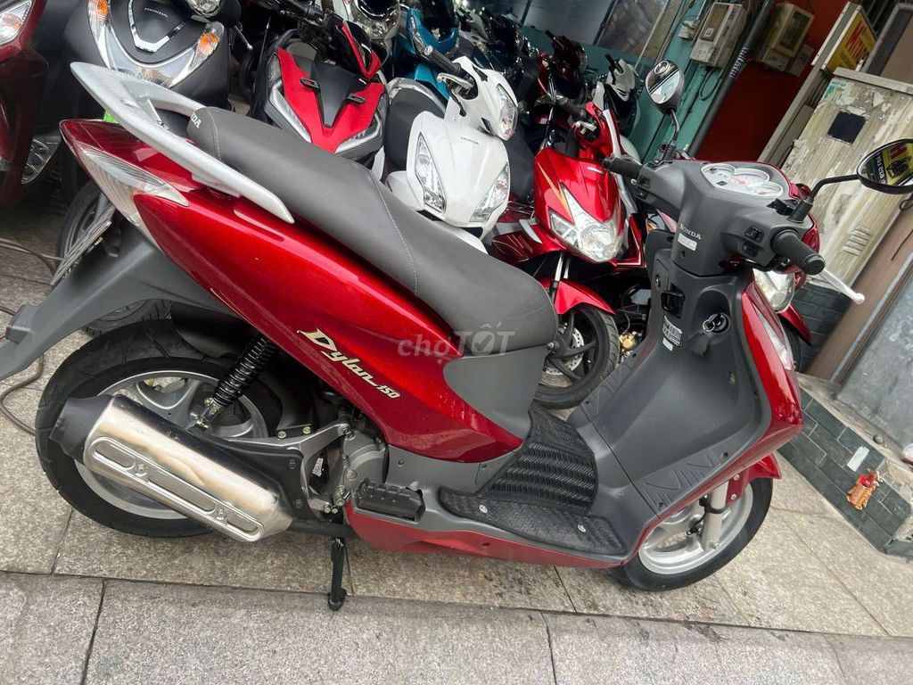 Honda Dylan 150 2005 mới 90% Bstp chính chủ. Mua bán Xe máy tại Quận Tân Phú Tp Hồ Chí Minh được đăng bởi Tuanduy hình 4