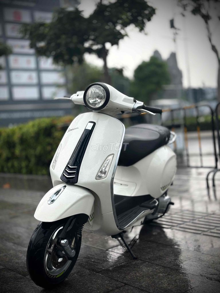 🌈Piaggio Vespa 125 Đk 2015 Chất Xe Zin Siêu Đẹp. Mua bán Xe máy tại Quận Gò Vấp Tp Hồ Chí Minh được đăng bởi Xe Máy Hiệp Phát hình 3