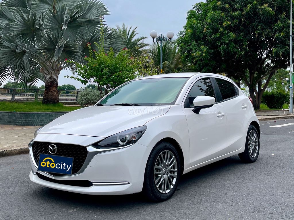 Mazda 2 Sport Luxury - 2021 - Màu trắng -1v2km