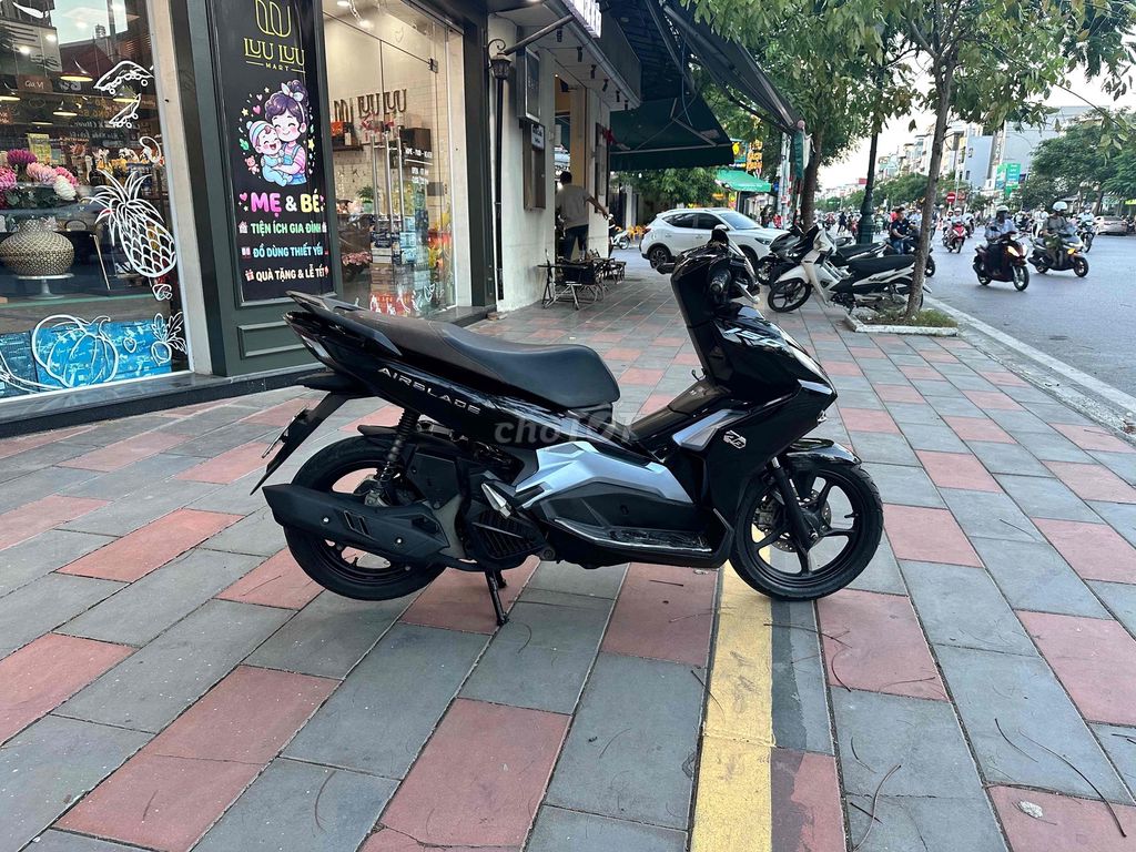 Хонда Air Blade 150 ABS 2021 Глянцевая черная