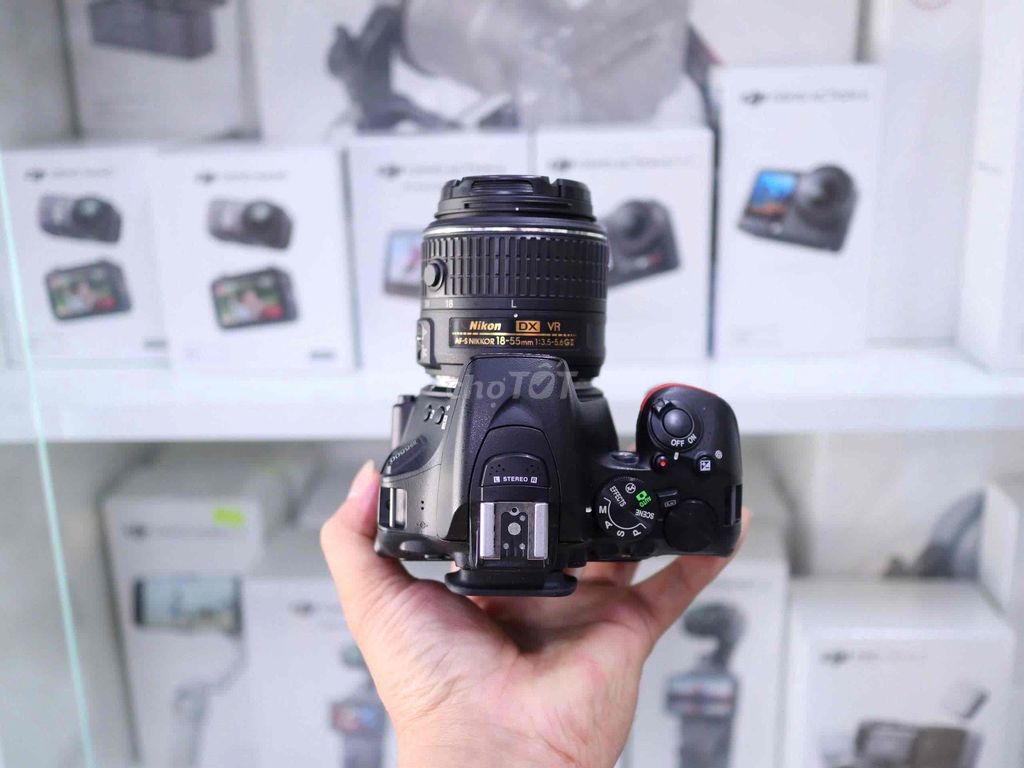 Nikon D5500 +Lens 18-55GII VR. Mua bán Máy ảnh, Máy quay tại Thành phố Thủ Dầu Một Bình Dương được đăng bởi Chinh Lee hình 1
