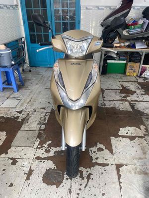 lead 2017 bstp 9chủ còn đủ phụ kiện. Mua bán Xe máy tại Quận Phú Nhuận Tp Hồ Chí Minh được đăng bởi Hung Nguyên