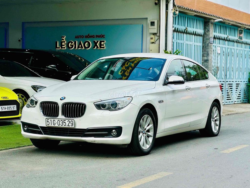 Xe BMW 528i GT Model 2018